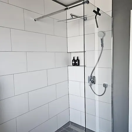 شقة Modernes Luxus-penthouse Mit Top-aussicht Netphen