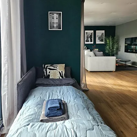 Modernes Luxus-penthouse Mit Top-aussicht 内托芬