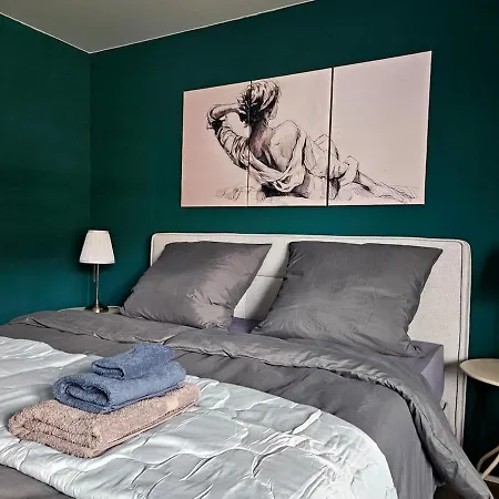 شقة Modernes Luxus-penthouse Mit Top-aussicht Netphen