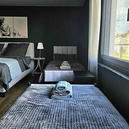 شقة Modernes Luxus-penthouse Mit Top-aussicht *